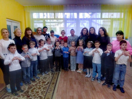 В стране звуков и букв В стране звуков и букв.